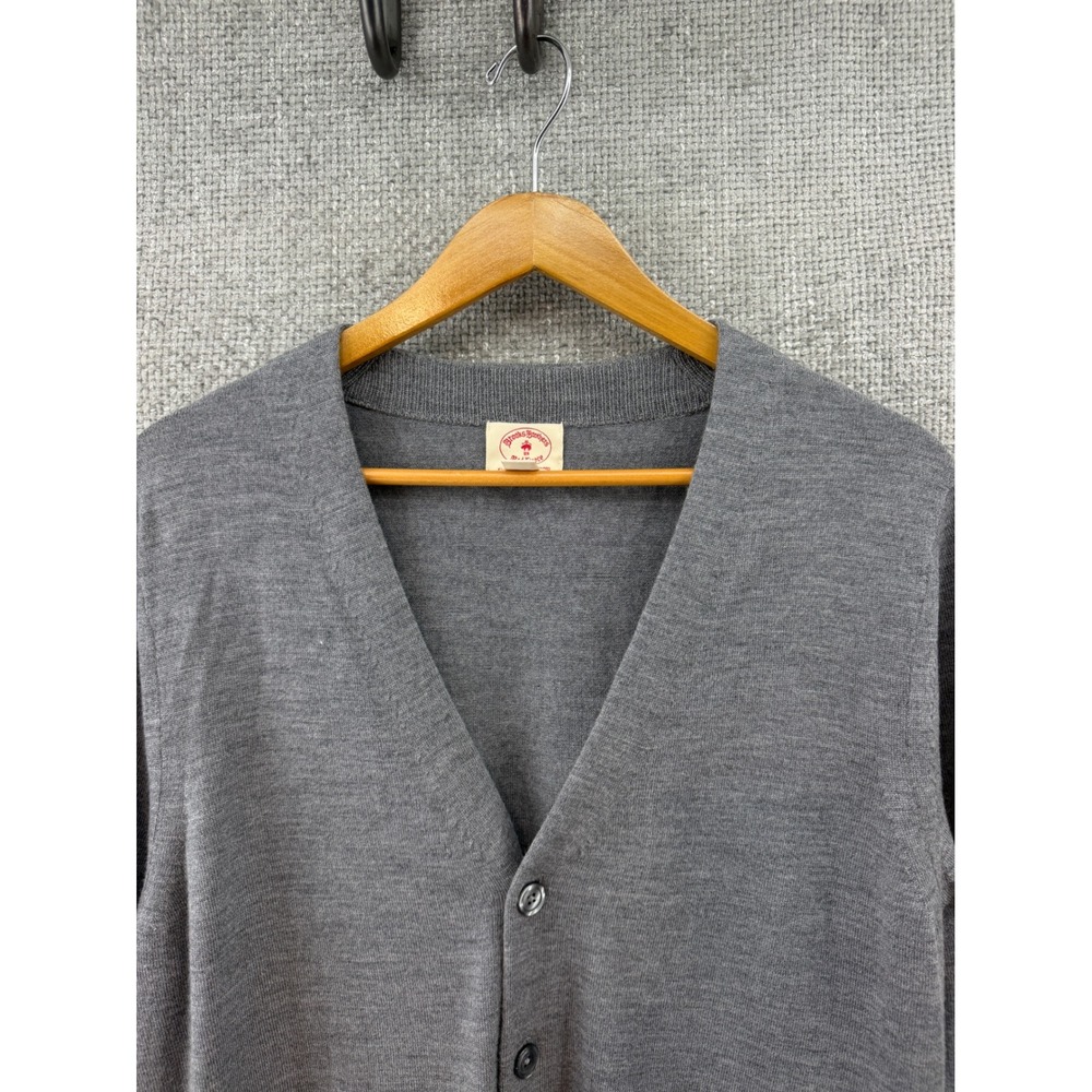 Brooks Brothers Red Fleece Men's Large Extra Fine Merino Wool V Neck Cardigan